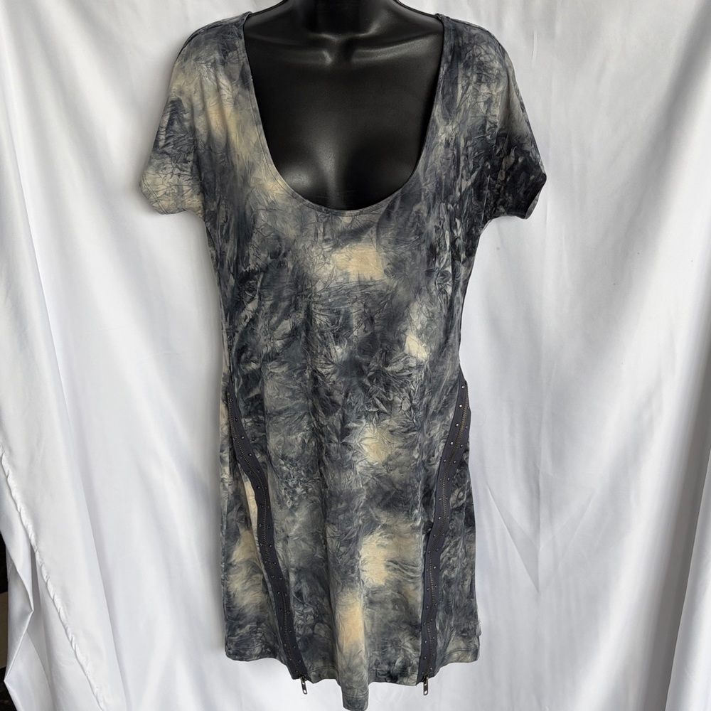 Guess by Marciano Blue and White Tie-Dye Fitted Dress, L, 19” PTP, 33” L